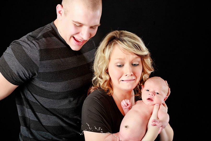 1459436687_137_18-Babies-Who-Added-Some-Realism-To-The-Picture-Perfect-Family-Portraits